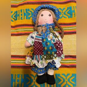 Vintage Holly Hobbie Knickerbocker Rag Doll Blue Bonnet Patchwork